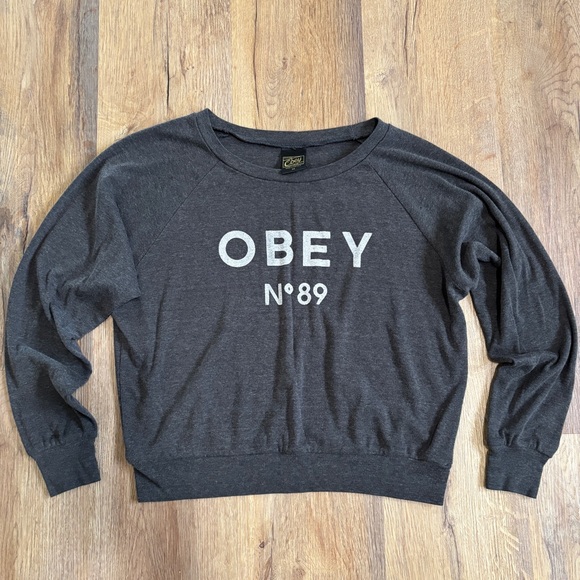 Obey gray graphic long sleeve top Sz. XS - Picture 1 of 4